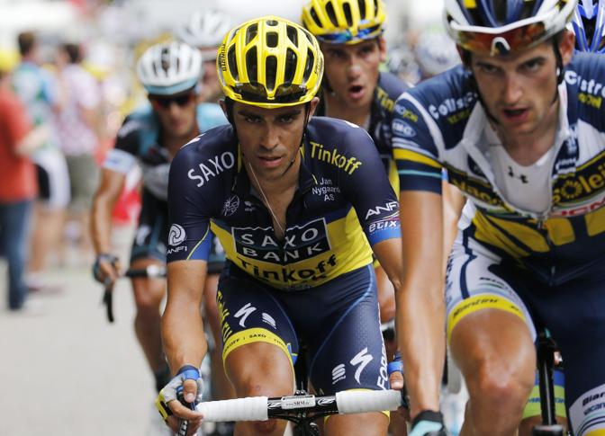 Alberto Contador della Saxo. Lo spagnolo ha cercato di attaccare Froome sulla discesa dal col de Sarenne, insieme al compagno Kreuziger, ma i due sono stati prontamente ripresi. Sulla successiva ascesa all'Alpe d'Huez, poi, il crollo: Contador arriver con 57'' (37'' per effetto della penalizzazione) da Froome.